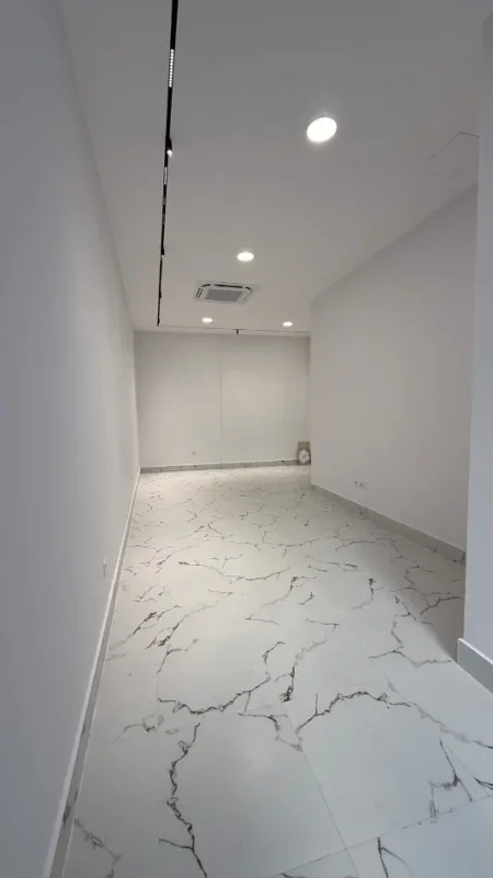Tirane, shitet ambjent biznesi Kati 0, 38 m² 192.000 € (mine peza)