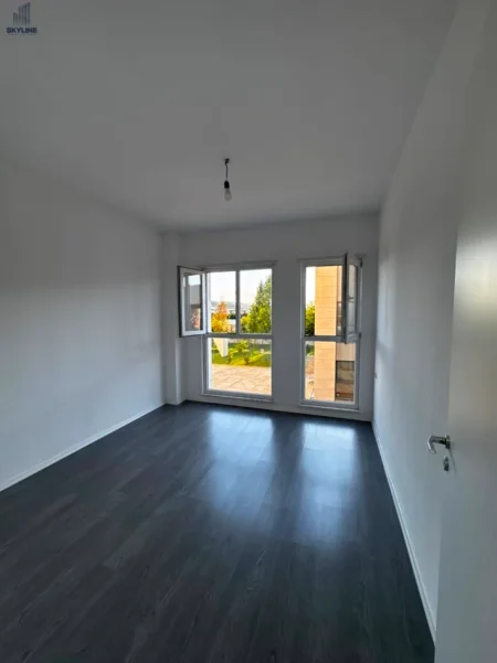 Tirane, jepet me qera apartament 2+1 Kati 1, 415 € (QTU)