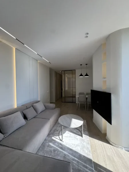 Shitet  Apartament 2+1 në 21 Dhjetori, Tiranë,    238.000 Euro