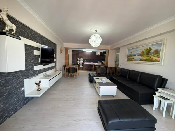 Tirane, shitet apartament 2+1 Kati 12, 127 m² 180.000 € (CASA ITALIA)