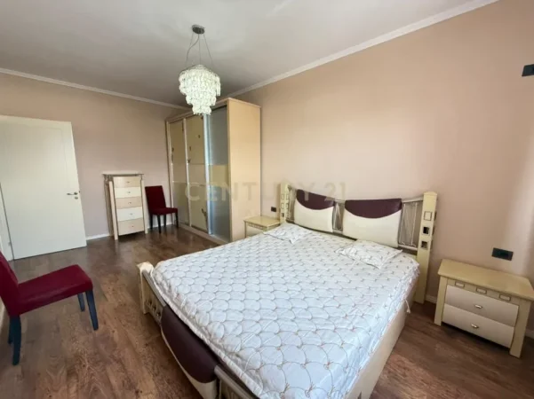 Tirane, jepet me qera apartament Kati 2, 92 m² 450 € (Casa Italia)