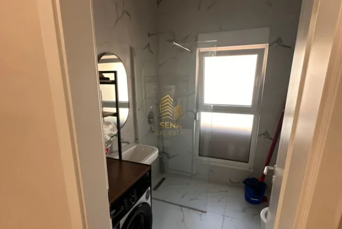 Tirane, jepet me qera apartament 1+1+Ballkon Kati 7, 60 m² 450 € (Ali Demi, Rezidenca Kadiu)