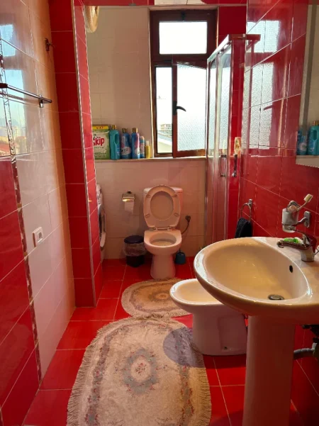 Tirane, jepet me qera apartament 1+1 Kati 5, (rruga e kavajes)