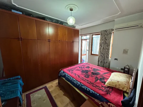 Tirane, jepet me qera apartament 1+1 Kati 5, (rruga e kavajes)