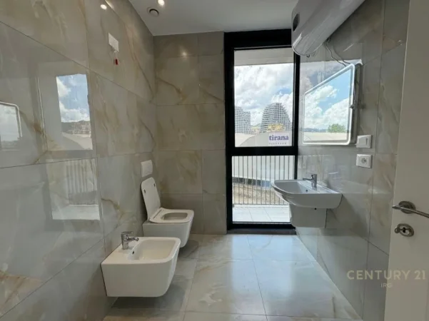 Tirane, jepet me qera zyre Kati 3, 130 m² 1.500 € 