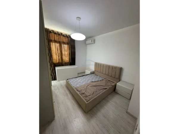 Tirane, jepet me qera apartament 2+1 Kati 9, 128 m² 800 € (Bulevardi zogu 1)