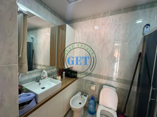 Durres, shitet apartament 2+1+Ballkon Kati 8, 117 m² 180.000 € (plepa)