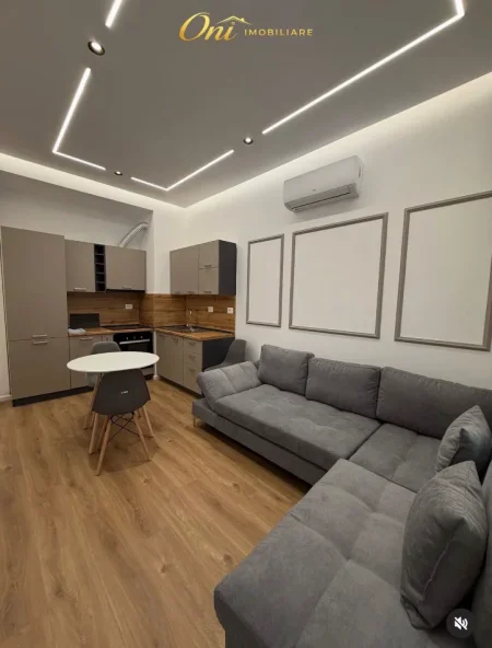 Tirane, jepet me qera apartament 1+1 Kati 4, 56 m² 440 € (KOMPLEKS MANGALEM)