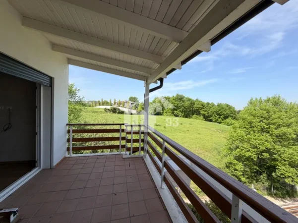 Tirane, shitet apartament Dublex , 223 m² 680.000 € (“LONG HILLS” RESIDENCE, VETEM 500 M NGA TEG)