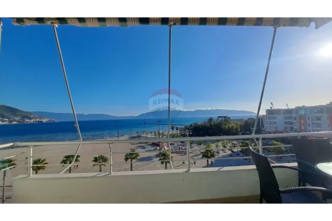 Vlore - Lungomare, jepet me qera apartament 2+1 Kati 6, 105 m² 550 € (Rruga Cameria, Lungomare, Vlore)