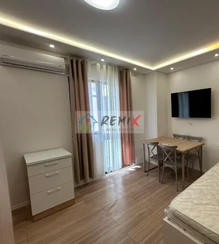 Durres, jepet me qera garsonier Studio Kati 5, 50 m² 350 € 