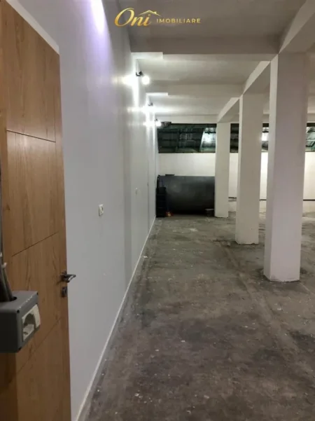 Tirane, jepet me qera magazine , 110 m² 400 € (BABRRU)