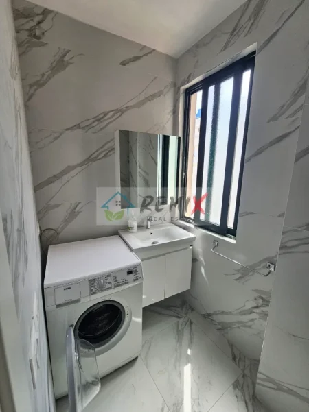 DURRES, shitet apartament 1+1+Aneks Kati 5, 55 m² 75.000 €