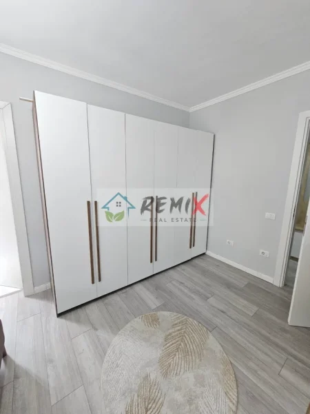 DURRES, shitet apartament 1+1+Aneks Kati 5, 55 m² 75.000 €