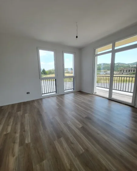 Tirane, shitet apartament 2+1+Ballkon Kati 1, 80 m² 144.000 € (Sauk I Vjeter)