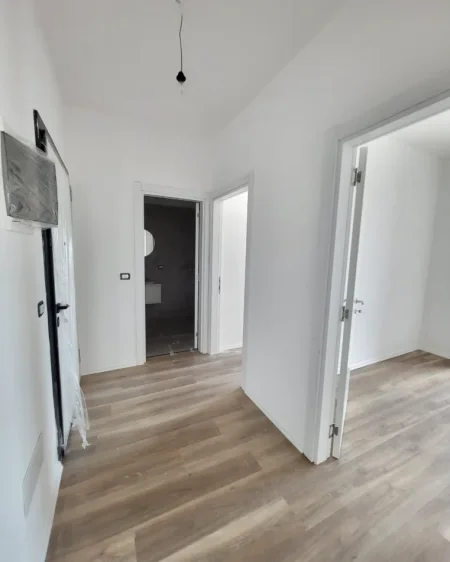 Tirane, shitet apartament 2+1+Aneks Kati 1, 78 m² 141.700 € (Sauk I Vjeter)