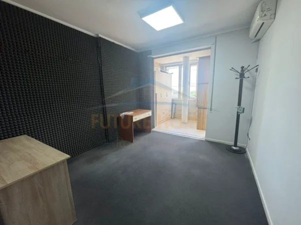 Tirane, jepet me qera zyre Kati 5, 129 m² 1.500 € (Kopshti Zoologjik)