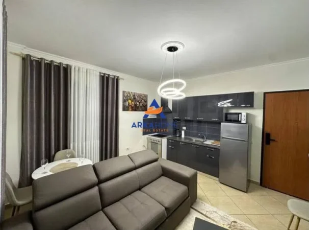 Tirane, jepet me qera apartament 1+1+Ballkon Kati 1, 51 m² 422 € 