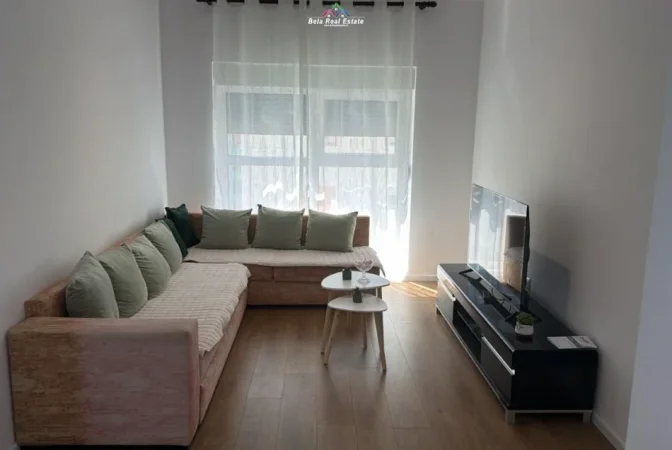 Tirane, jepet me qera apartament 2+1 Kati 7, 95 m² 530 € (ali demi)