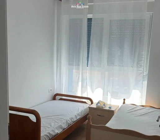 Tirane, jepet me qera apartament 2+1 Kati 7, 95 m² 530 € (ali demi)