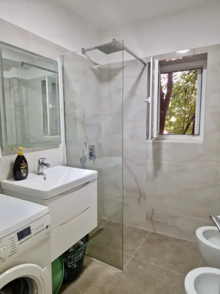 Tirane, shitet apartament 1+1 , 60 m² 155.000 € (RRuga Elbasanit)
