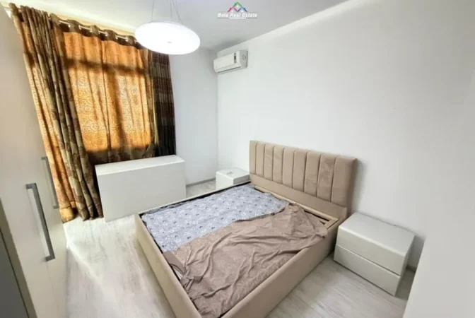Tirane, jepet me qera apartament 2+1 Kati 9, 120 m² 850 € (bulevardi zogu i pare)