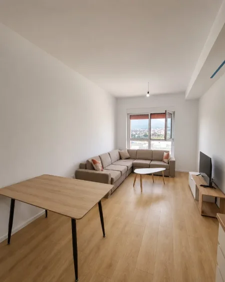 Tirane, jepet me qera apartament 2+1+Ballkon Kati 8, 90 m² 550 € (Ali Demi)
