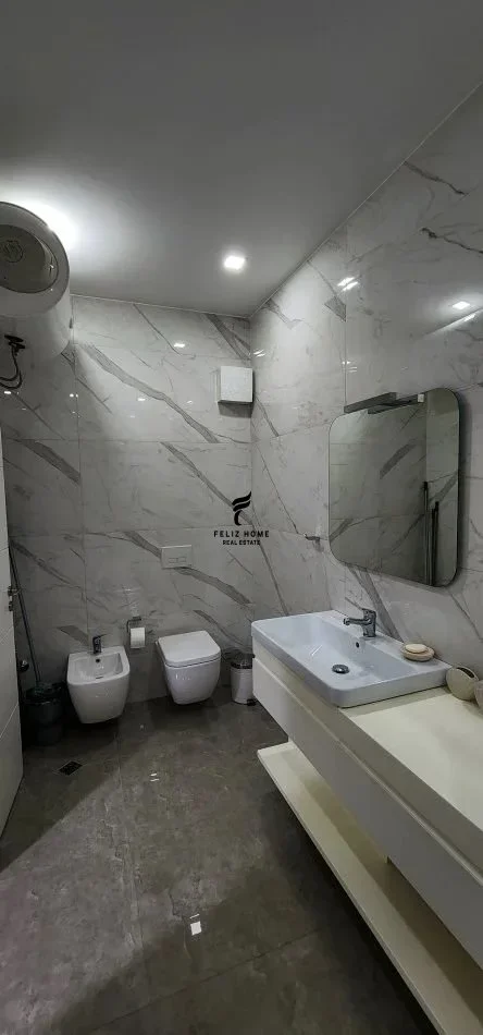 Tirane, jepet me qera apartament 1+1 Kati 3, 78 m² 780 € (MYSLYM SHYRI)