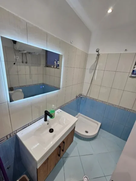 Tirane, shitet apartament 2+1 Kati 3, 90 m² 158.000 € (Yzberisht)