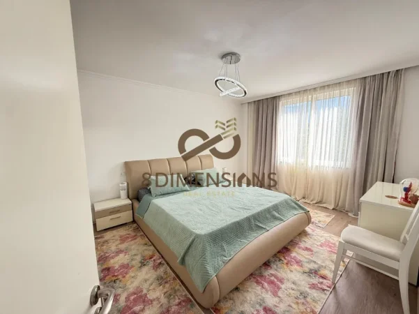 Tirane, shitet apartament 2+1+Ballkon Kati 5, 87 m² 140.000 € (kinostudio)