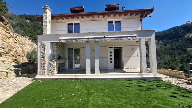 Tirane, shitet Vile Vile 2 Katshe Kati 2, 347 m² 600.000 € (selekt hill)