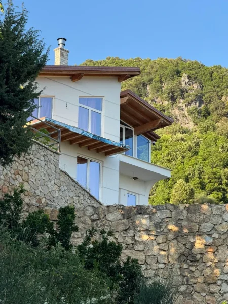 Tirane, shitet Vile Vile 2 Katshe Kati 2, 347 m² 600.000 € (selekt hill)