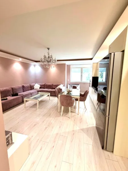 Tirane, shitet apartament 3+1 , 120 m² 295.000 € (Komuna e Parisit)