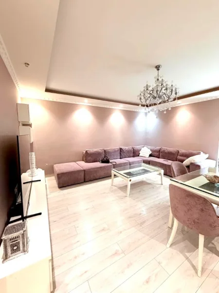 Tirane, shitet apartament 3+1 , 120 m² 295.000 € (Komuna e Parisit)