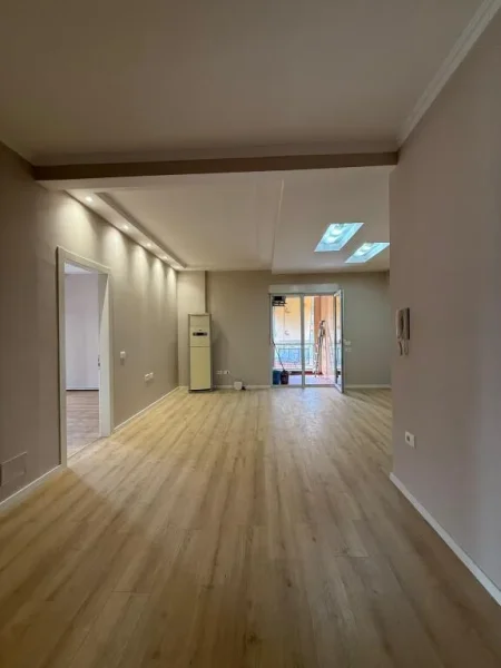 Tirane, shitet apartament 2+1+Aneks+Ballkon Kati 7, 91 m² 198.000 € (xhamlliku , oxhaku)