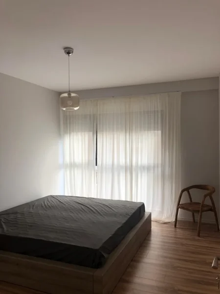 Tirane, jepet me qera apartament 2+1 Kati 4, 98 m² 800 € (Stacioni i Trenit, prane Hipotekes)