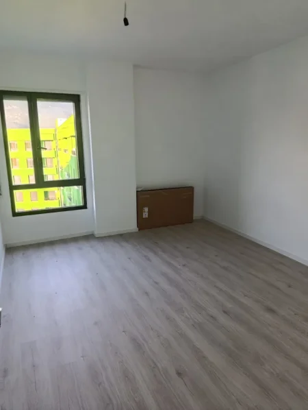 Tirane, jepet me qera apartament 1+1 Kati 6, 70 m² 450 € (Rruga 5 Maji)