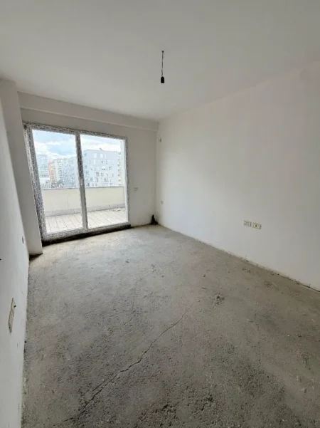 Tirane, shitet apartament 2+1 Kati 5, 239 m² 420.001 € (Komuna e Parisit)