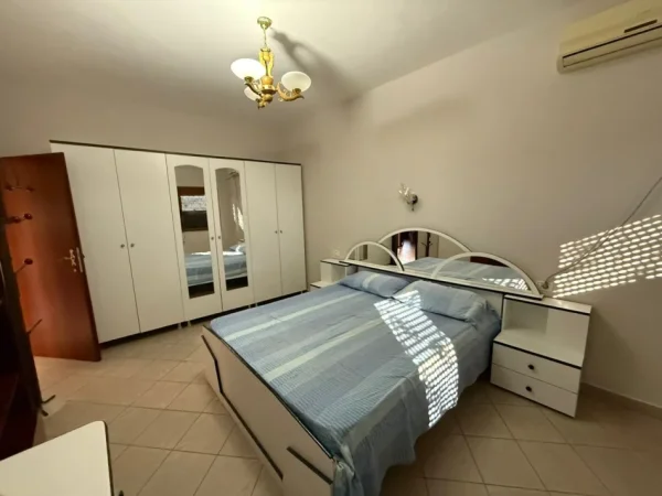 Tirane, jepet me qera apartament 2+1 Kati 5, 90 m² 500 € (Pediatria)