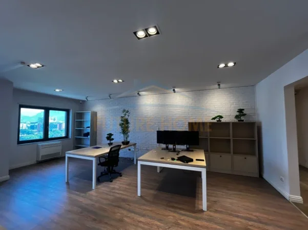 Tirane, shitet apartament 3+1+Ballkon Kati 9, 166 m² 510.000 € (Zogu i Zi)