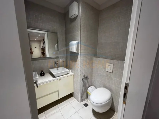 Tirane, shitet apartament 3+1+Ballkon Kati 9, 166 m² 510.000 € (Zogu i Zi)