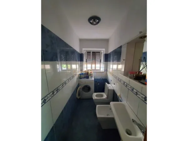 Tirane, shitet apartament 3+1+2+Ballkon Kati 2, 74 m² 225.000 € (21 Dhjetori)