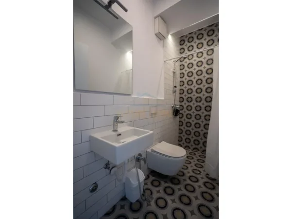 Tirane, shitet garsonier 2+1+Ballkon Kati 4, 74 m² 164.000 € (Bulevardi i Ri)