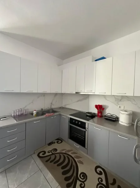 Durres, jepet me qera apartament 1+1+Ballkon Kati 2, 69 m² 298 € 