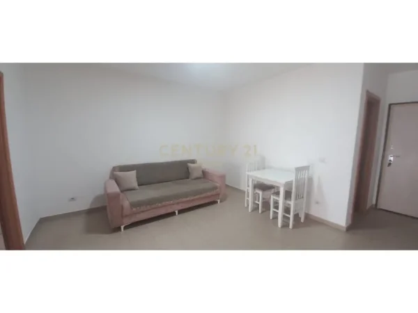 Tirane, jepet me qera apartament 1+1 Kati 2, 62 m² 550 € (Don Bosko ROYAL142954)