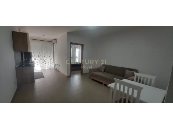 Tirane, jepet me qera apartament 1+1 Kati 2, 62 m² 550 € (Don Bosko ROYAL142954)