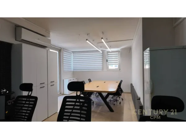 Tirane, shitet ambjent biznesi Kati 2, 156 m² 540.000 € 