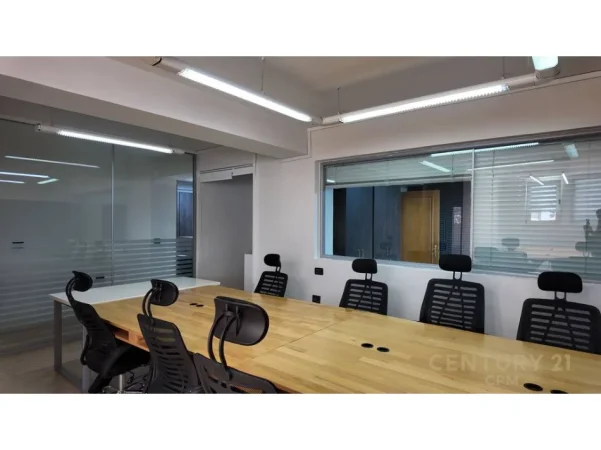 Tirane, shitet ambjent biznesi Kati 2, 156 m² 540.000 € 