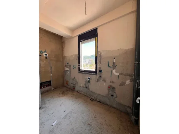 Tirane, shitet apartament 2+1 Kati 2, 133 m² 192.270 € (Selite partners143088)