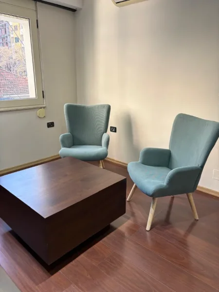Tirane, shitet ambjent biznesi Kati 2, 156 m² 546.000 € (Bllok)